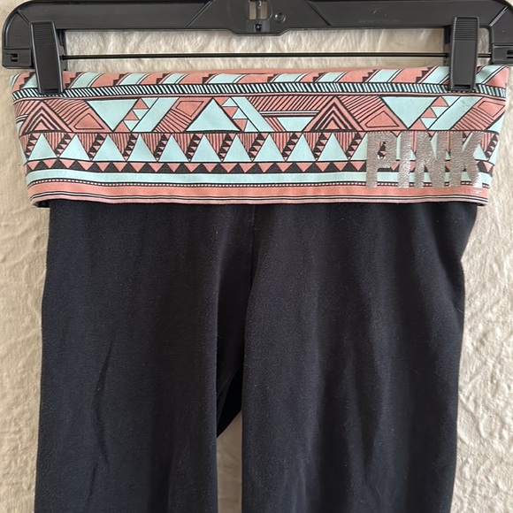 Victoria’s Secret Pink Yoga Cropped Leggings Black Fold Over Waistband Blue Logo - Picture 3 of 7